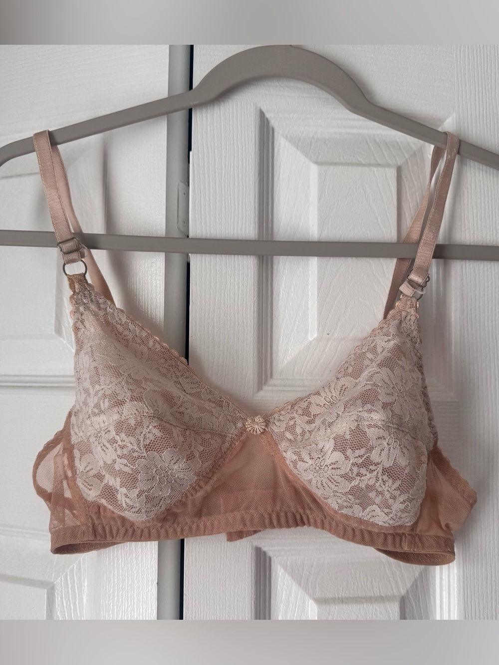 Vintage Adonna Pink Nude Lace Bra 32A 32B Soft Wirefree Bralette Cottagecore 90s